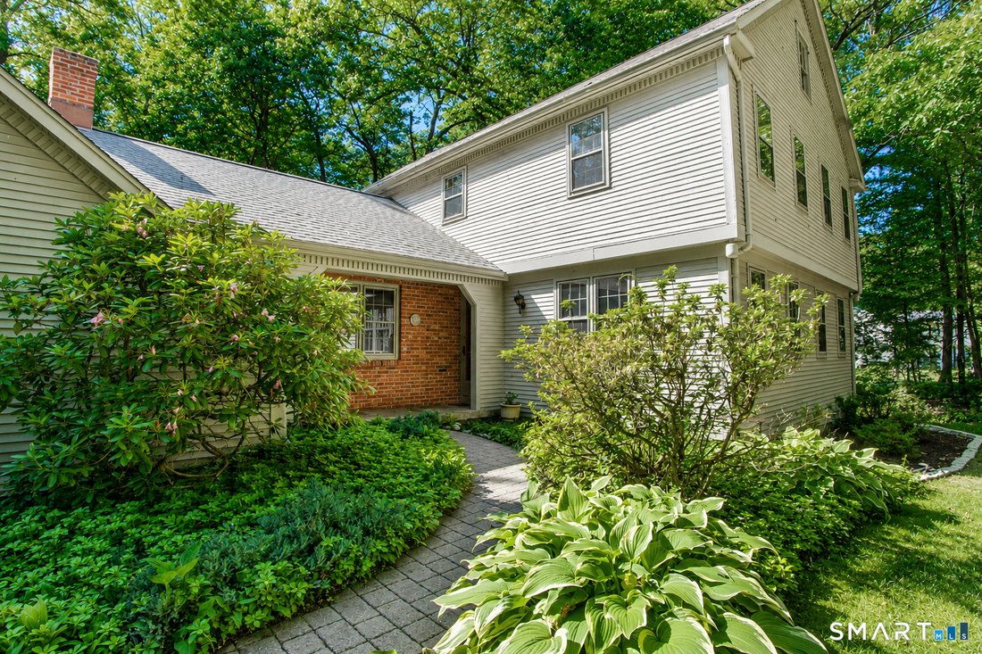 House in Granby, Connecticut, United States 3 - 18160367