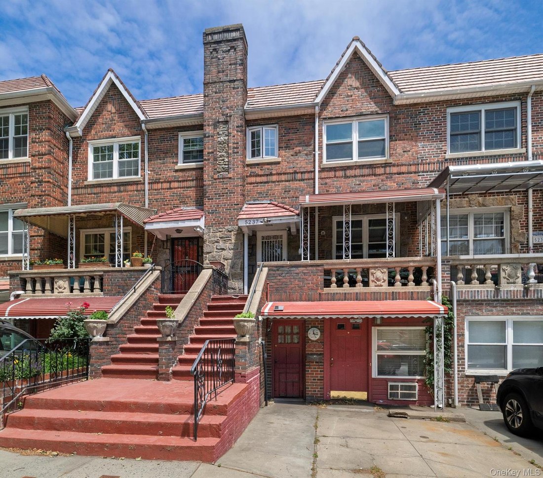 House in New York, New York, United States 1 - 18160825