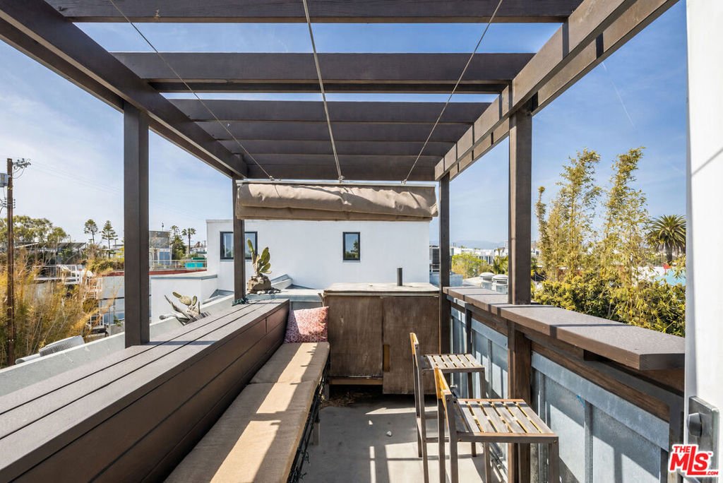 Condo in Los Angeles, California, United States 2 - 18162903
