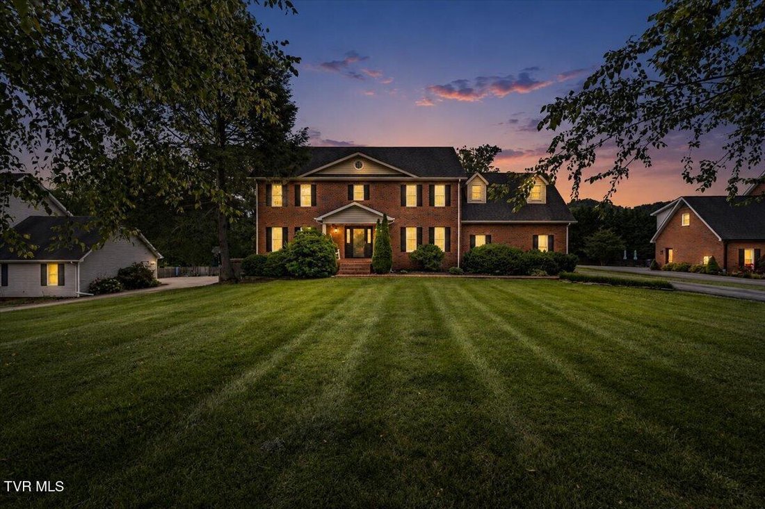 House in Bristol, Tennessee, United States 3 - 18164755