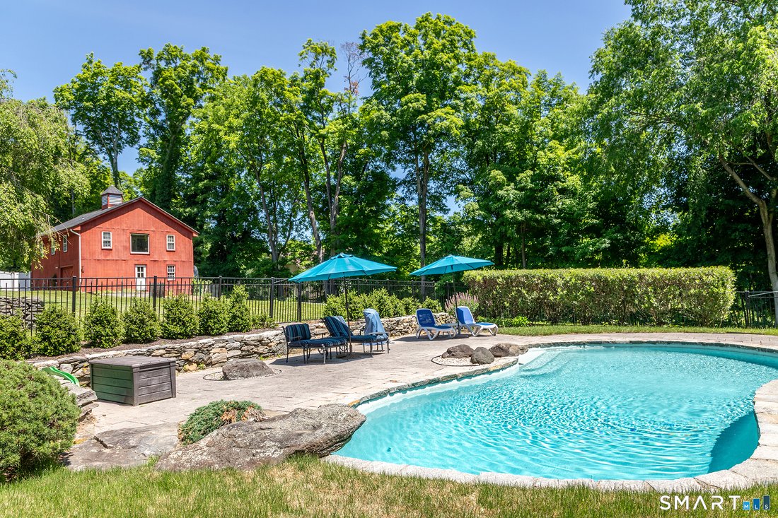 House in Brookfield, Connecticut, United States 2 - 18156810