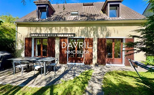 House in Basses Roches, Conflans-Sainte-Honorine, France 1