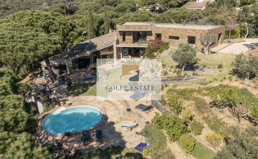 Villa in La Croix-Valmer, Provence-Alpes-Côte d'Azur, France 1