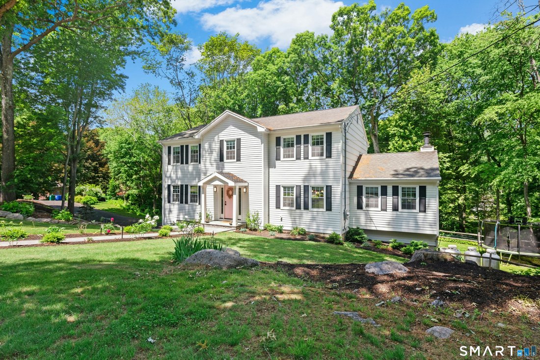 Stratford, Connecticut, United States 4 - 18156412