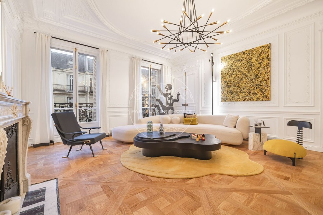 Apartment in Palais Royal, Paris 1er Arrondissement, Paris 1 - 18155950