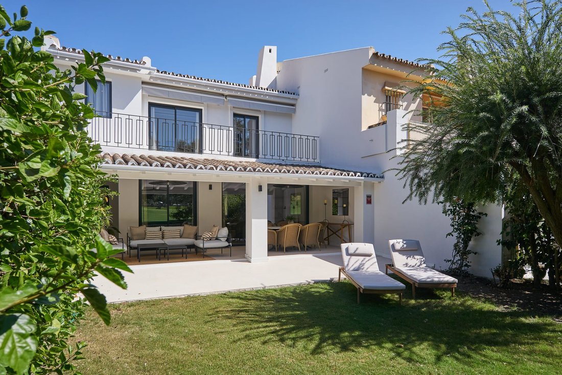 Townhouse in Nueva Andalucia, Marbella, Spain 1 - 18163681