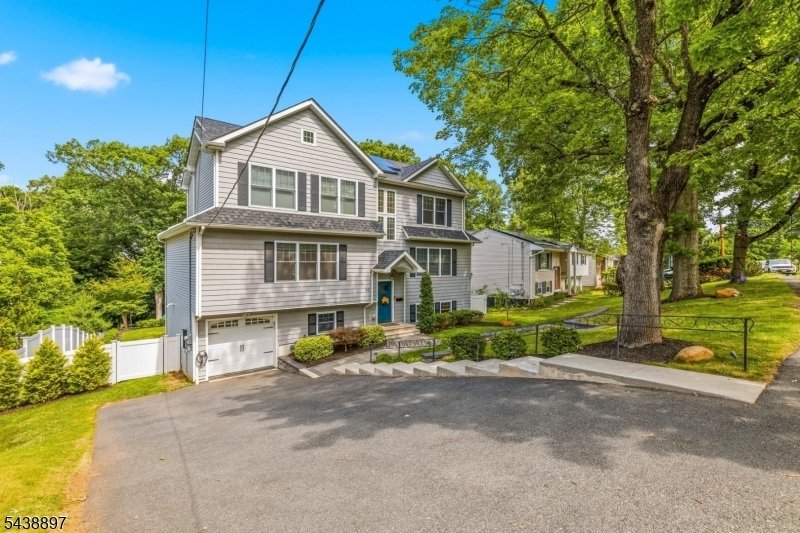 House in Livingston, New Jersey, United States 4 - 18161691