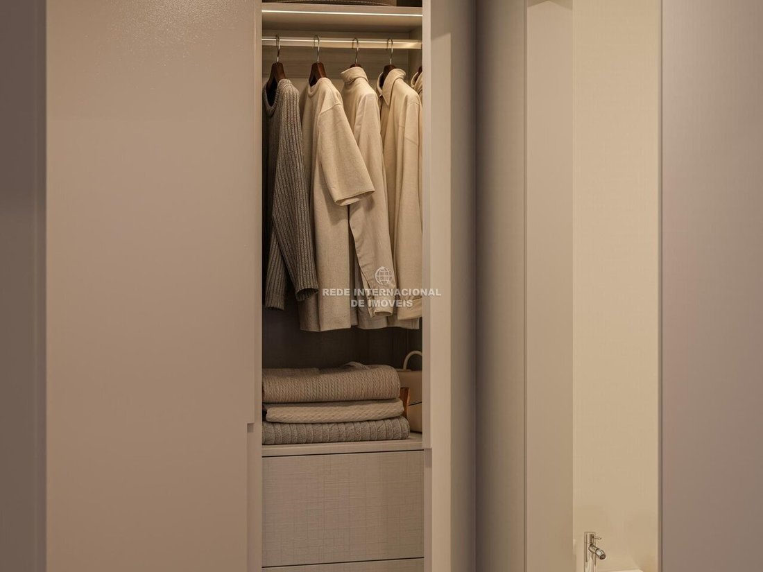 Apartment in Belas, Lisbon, Portugal 4 - 17676753