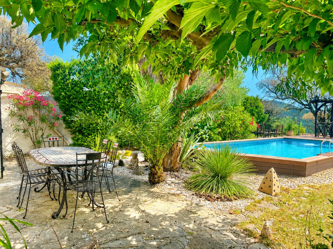 Villa in La Londe-les-Maures, Provence-Alpes-Côte d'Azur, France 1 - 18167431