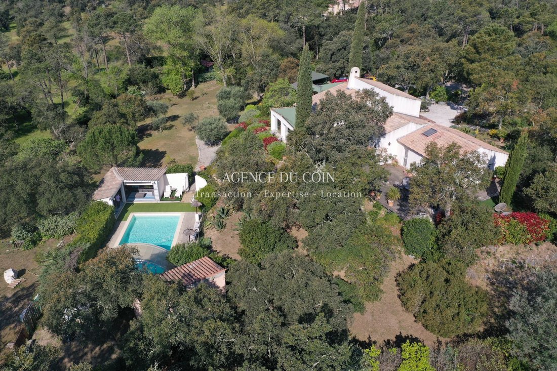 Villa in Partie Nord-Ferrieres-Cadenades-Rouviere, Le Muy, France 1 - 17646449