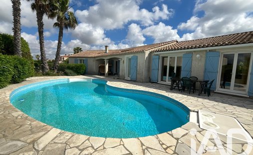 House in Sauvian, Occitania, France 1