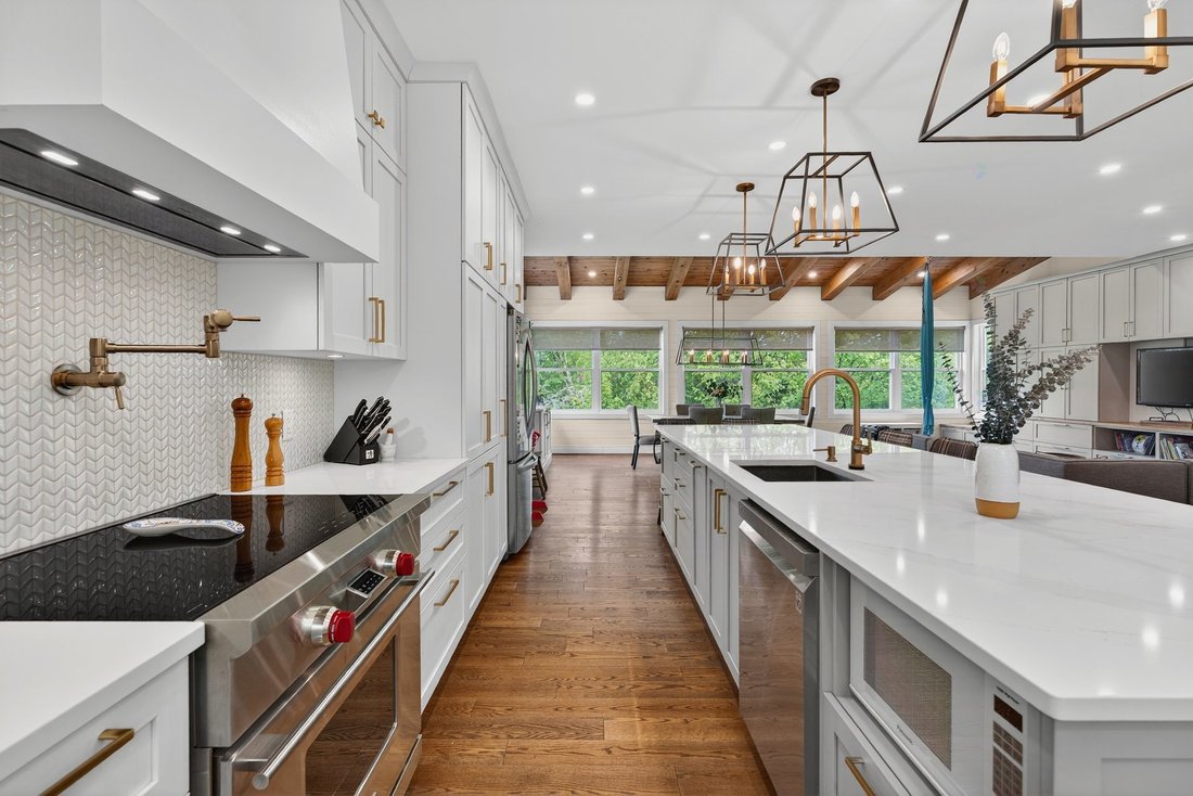 House in Mont-Tremblant, Quebec, Canada 4 - 18160464