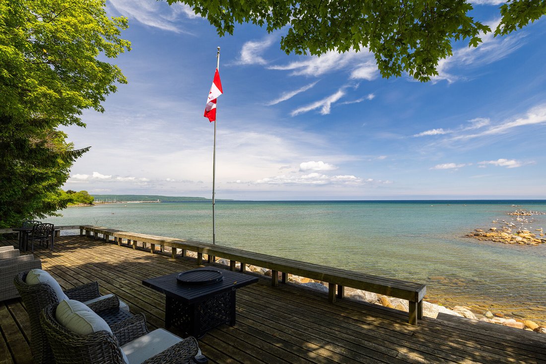 House in Meaford, Ontario, Canada 1 - 17663177