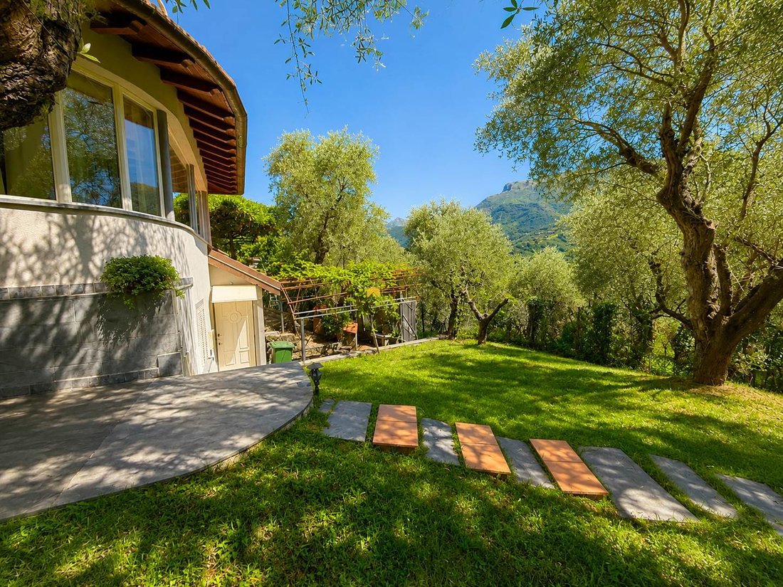 Villa in Camaiore, Tuscany, Italy 3 - 18158176