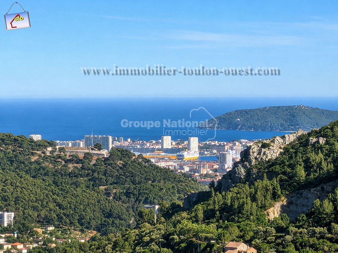 Villa in Le Faron-Fort-Rouge, Toulon, France 1 - 18156952