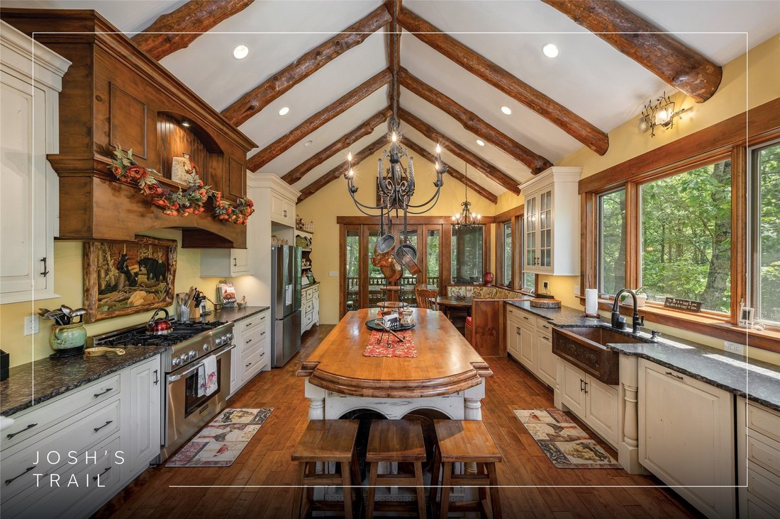 House in Highlands, North Carolina, United States 4 - 18151108