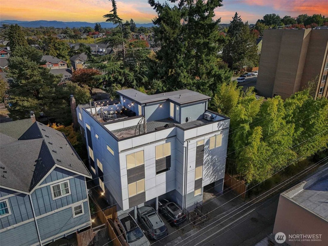 House in Seattle, Washington, United States 1 - 18062767