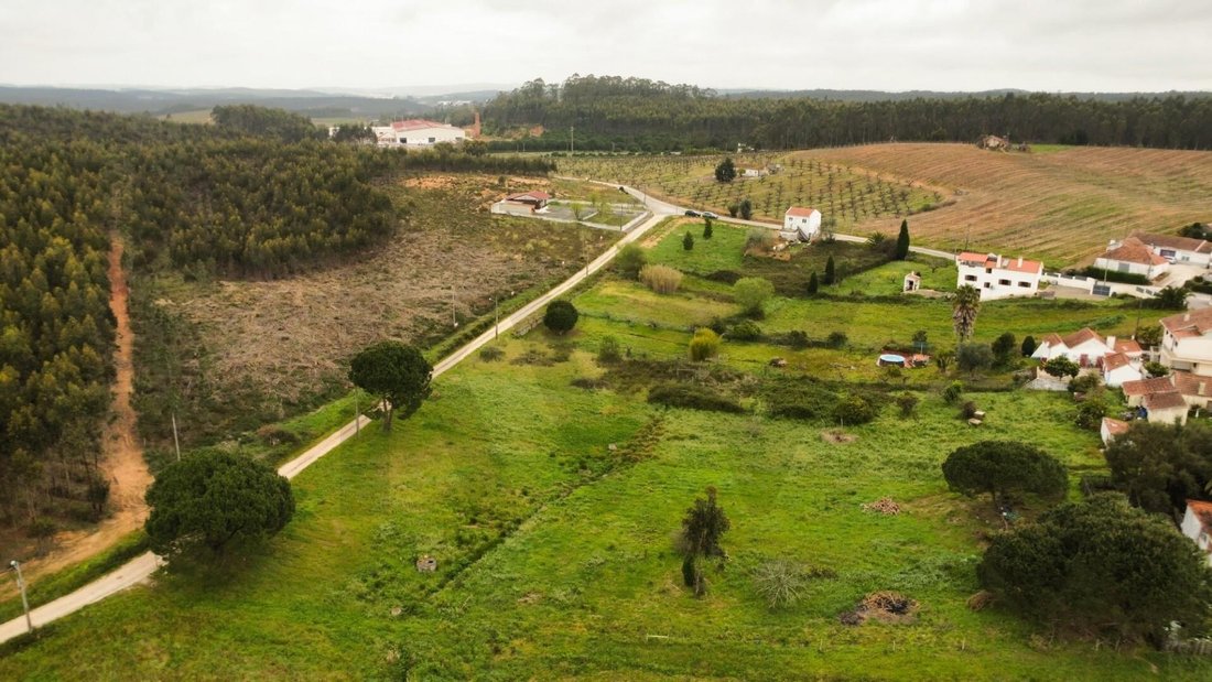 Land in Campelos e Outeiro da Cabeca, Lisbon, Portugal 3 - 18162549