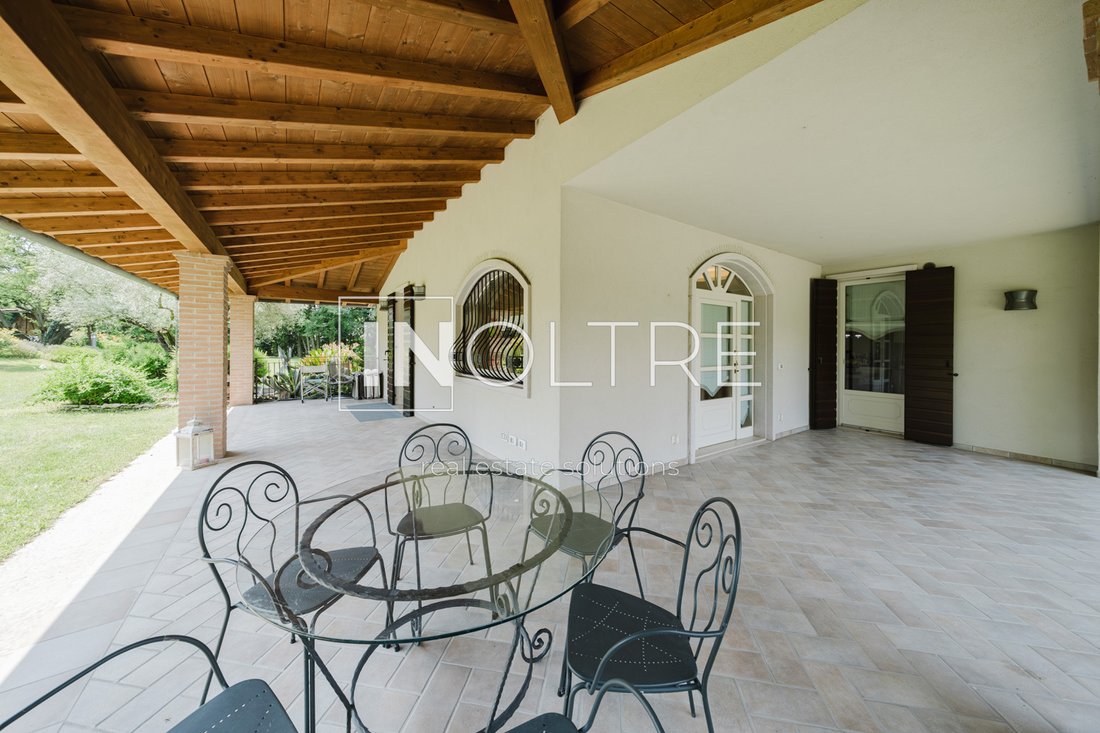 Villa in Castelnuovo del Garda, Veneto, Italy 4 - 18154115