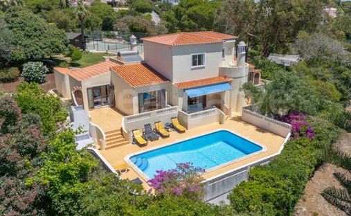 Villa in Carvoeiro, Algarve, Portugal 1