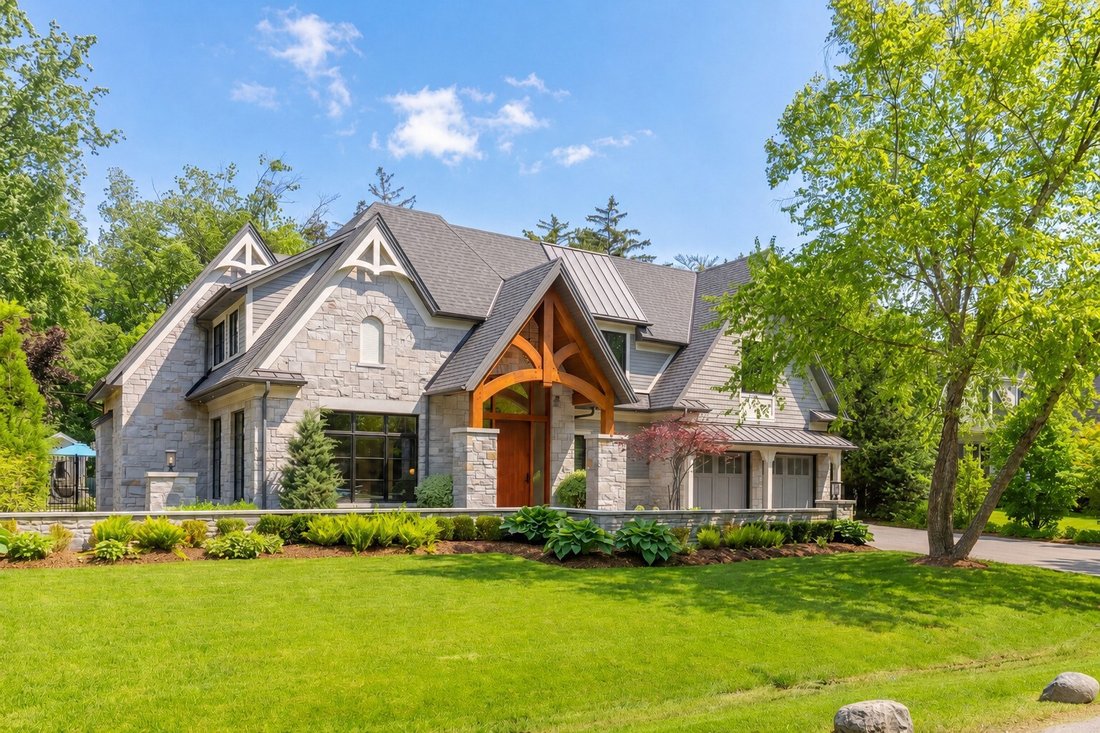 House in Oakville, Ontario, Canada 2 - 18156677