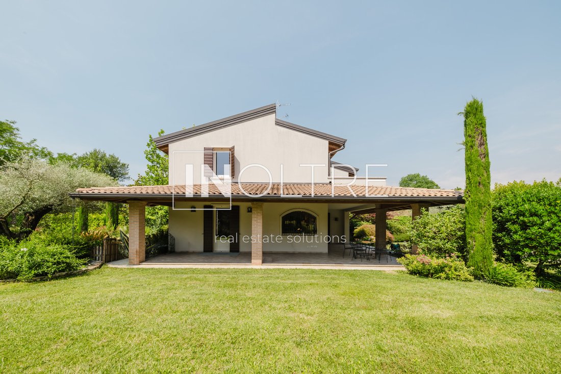 Villa in Castelnuovo del Garda, Veneto, Italy 3 - 18154115