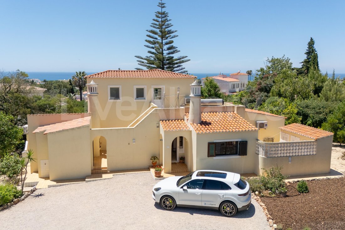 Villa in Carvoeiro, Algarve, Portugal 4 - 18154015