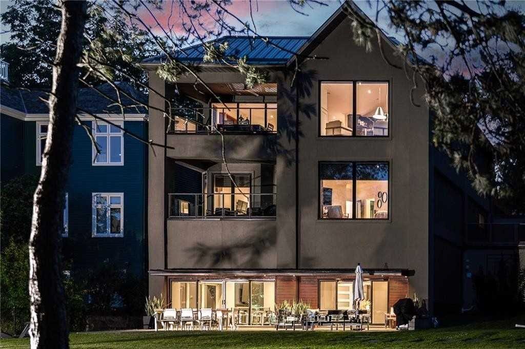 House in St. Catharines, Ontario, Canada 1 - 18155651