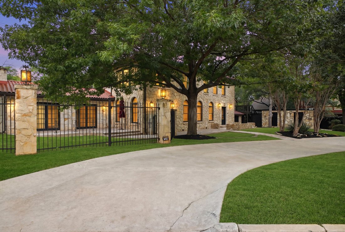 House in San Antonio, Texas, United States 3 - 18168160