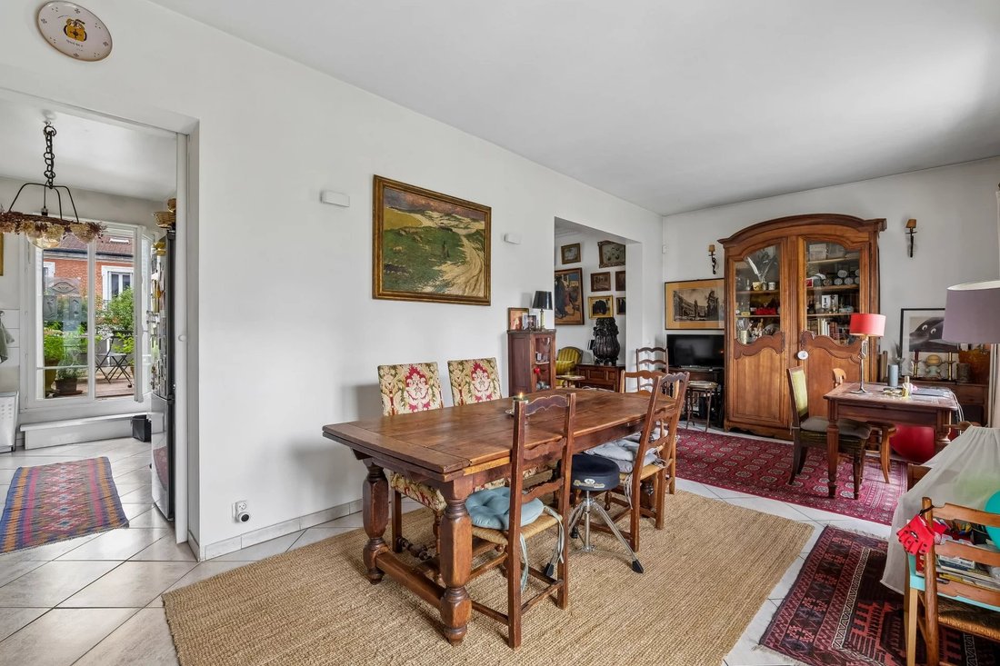 Townhouse in Gambetta, Paris 20e Arrondissement, Paris 2 - 18165760