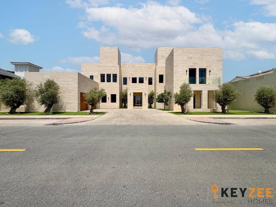 Villa in Palm Jumeirah, Dubai, United Arab Emirates 1 - 18165213