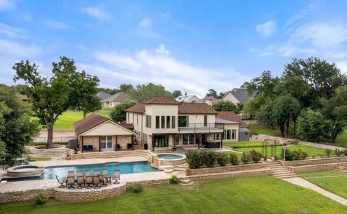 House in Granbury, Texas, United States 1