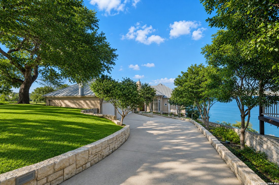 House in Canyon Lake, Texas, United States 1 - 17334811