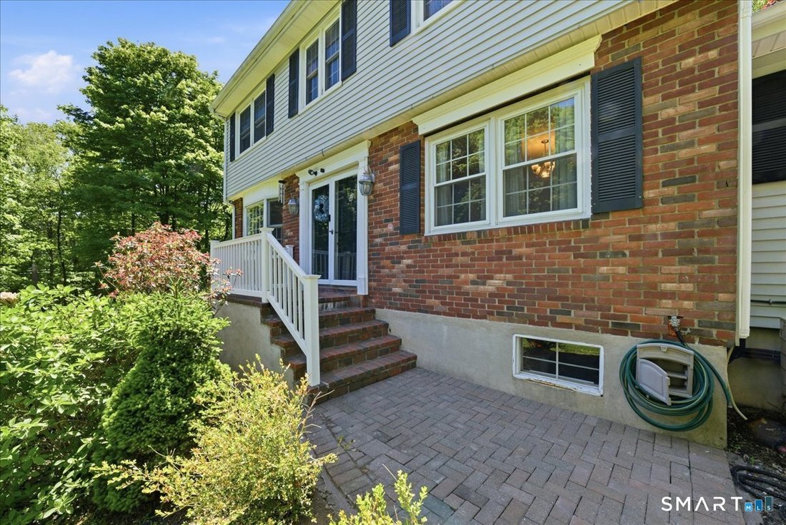 House in Danbury, Connecticut, United States 2 - 18168605