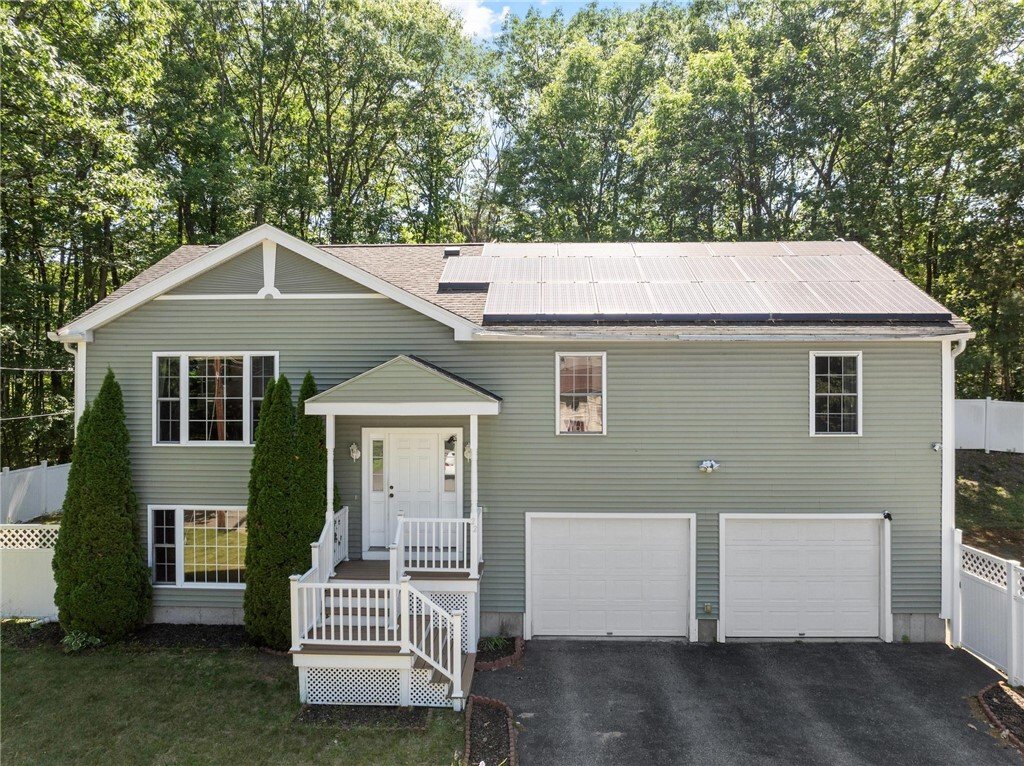 House in Fitchburg, Massachusetts, United States 2 - 18166856