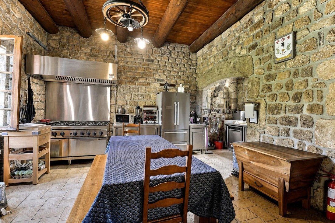 House in Saint-Apollinaire-de-Rias, Auvergne-Rhône-Alpes, France 5 - 18169377