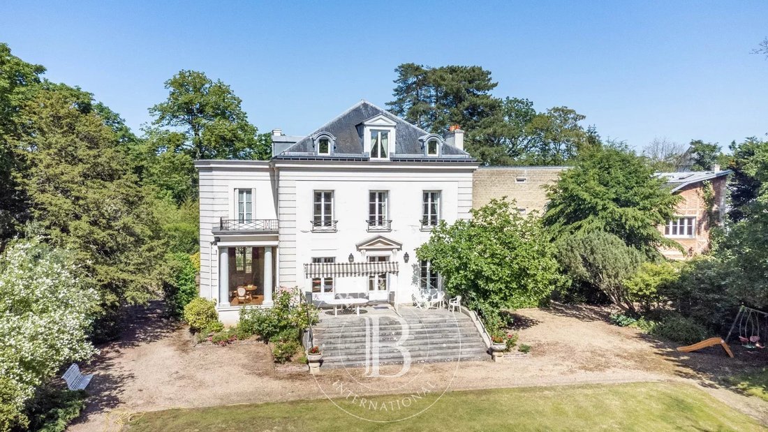 House in Marine, Maisons-Laffitte, France 2 - 18165693