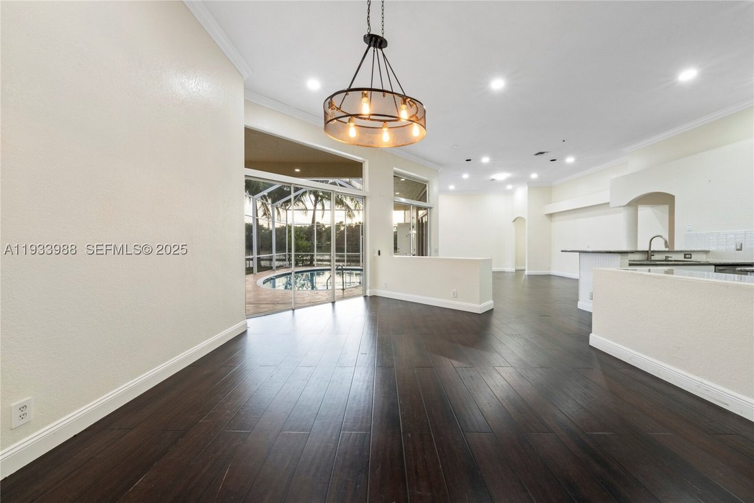 House in Weston, Florida, United States 3 - 16842635