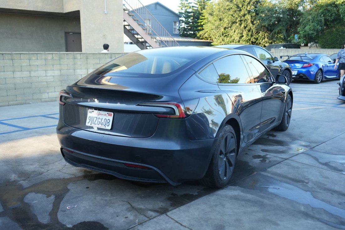 Sedan in San Gabriel, CA, United States 4 - 18166059