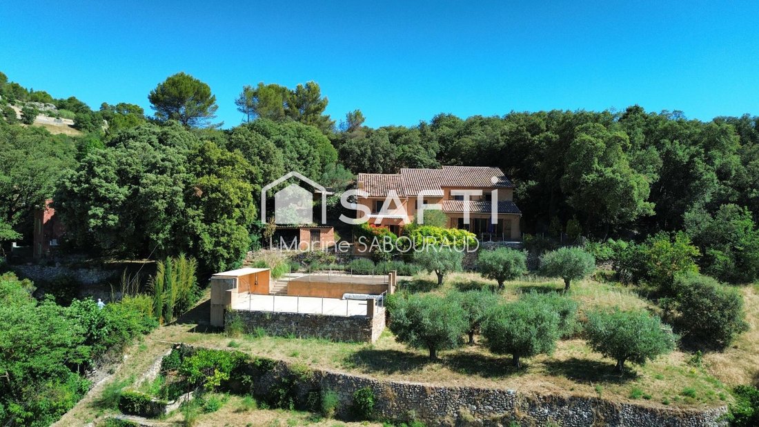 House in Cotignac, Provence-Alpes-Côte d'Azur, France 2 - 17871509