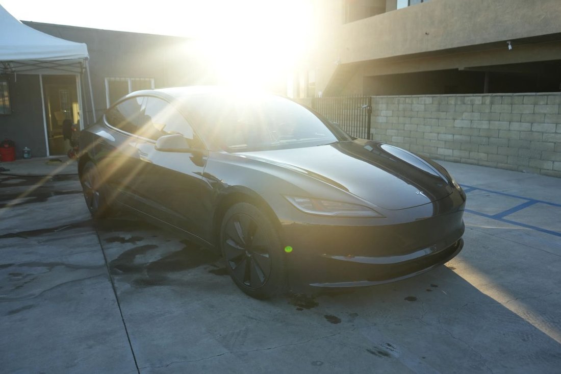 Sedan in San Gabriel, CA, United States 3 - 18166059