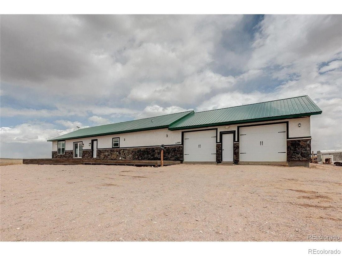 Farm Ranch in Carr, Colorado, United States 3 - 18168528