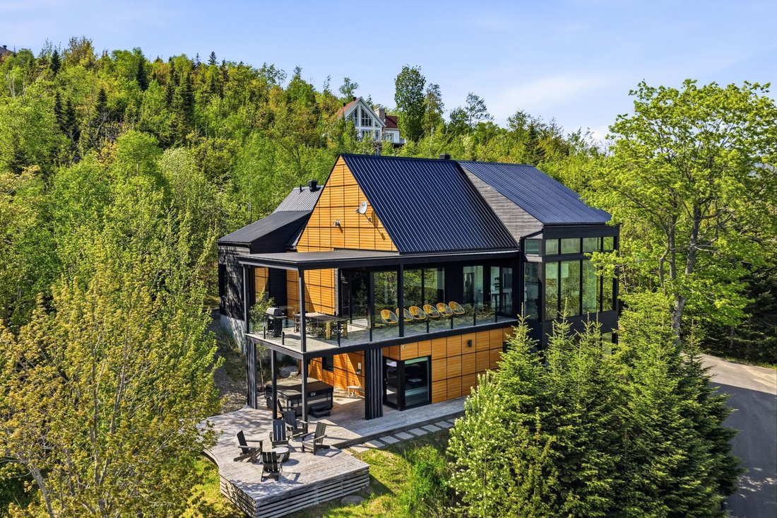 Les Éboulements, Quebec, Canada 1 - 17193029