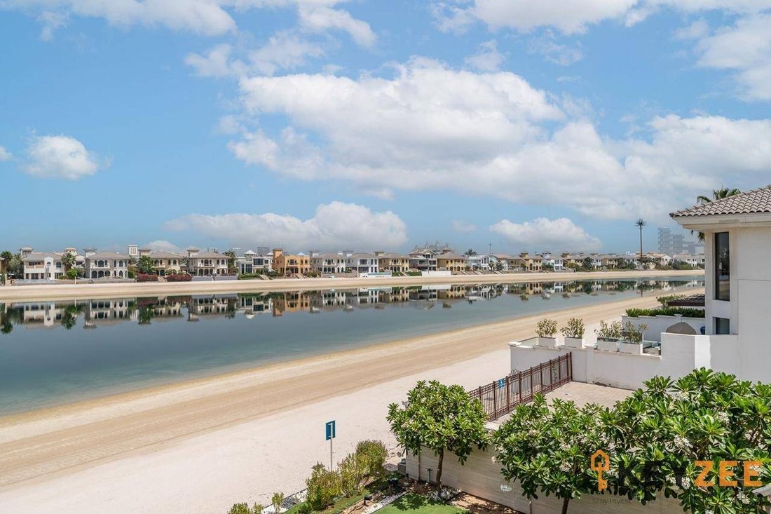 Villa in Palm Jumeirah, Dubai, United Arab Emirates 2 - 18165213