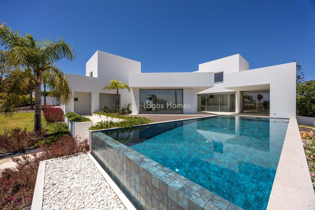 Villa in Sao Goncalo de Lagos, Algarve, Portugal 1 - 18169230