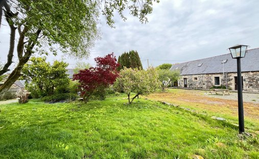 Maison à La Chapelle-Neuve, Bretagne, France 1