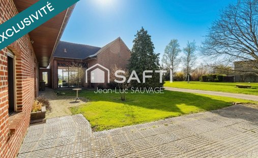 House in Ouest, Merville, France 1