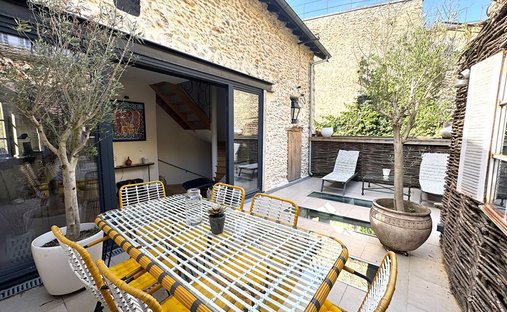 House in Montfort-l'Amaury, Ile-de-France, France 1