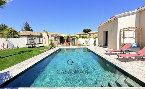 House in Cooperative, Agde, France 1