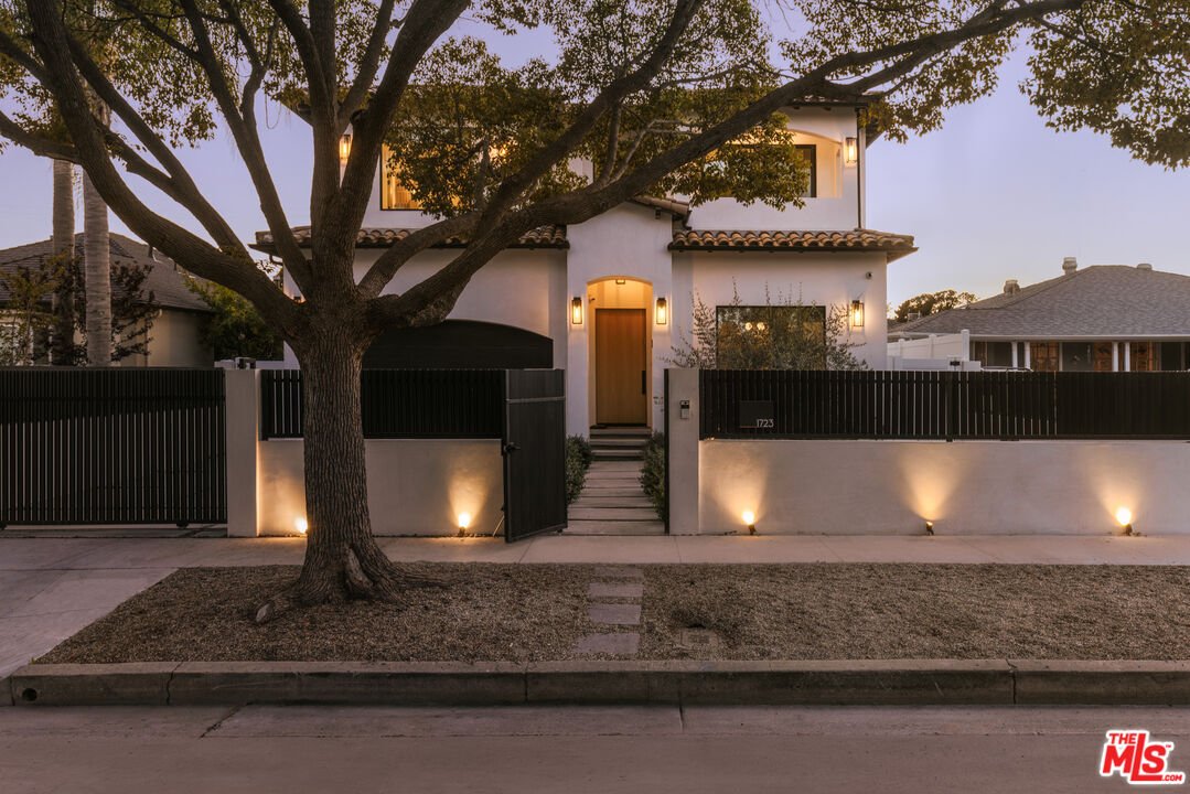 House in Los Angeles, California, United States 1 - 18165433